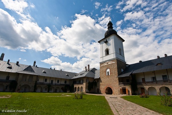 Manastirea Neamt | Fotografie de arhitectura | Catalin Enache